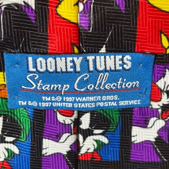 Vintage 1997 Warner Brothers Looney Tunes Stamp Collection Neck Tie Bugs Tweety - Picture 3 of 3